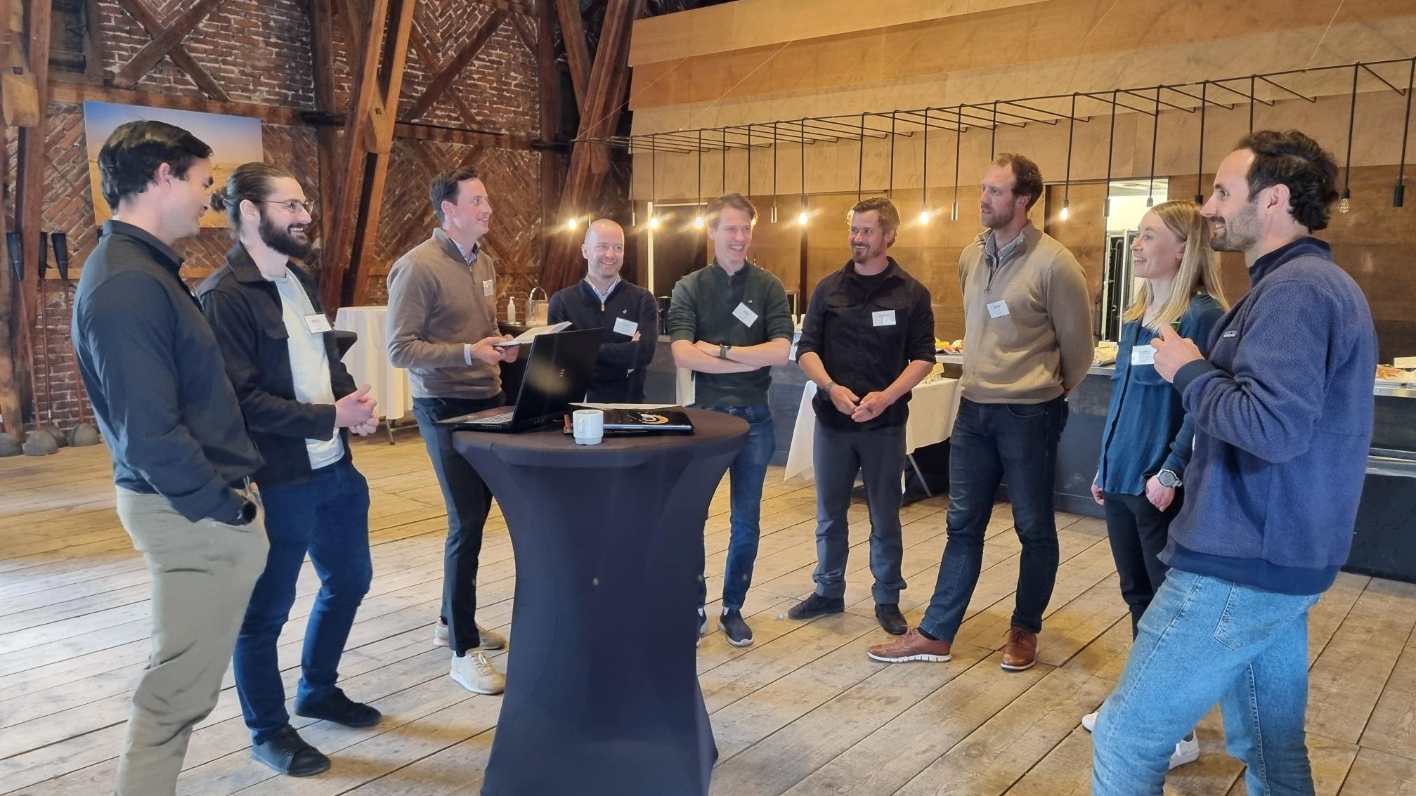 Det oppstår spennende prosesser når toppidrettsutøvere møter personell fra Forsvaret i Neste Steg. (Foto: Jens M. Andreassen).